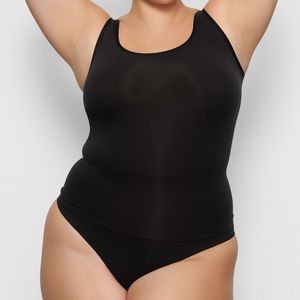 NIB - SKIMS - Onyx Sculpting Tank